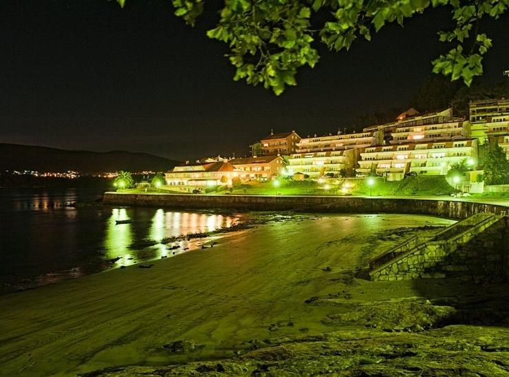 ApartHotel Corcubión Playa de Quenxe Exterior foto